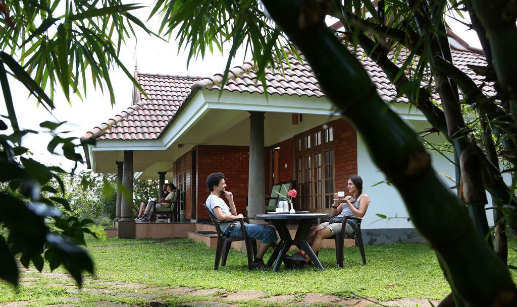 Arayal Resort-A Unit Of Sharoy Resort Tariyod Esterno foto