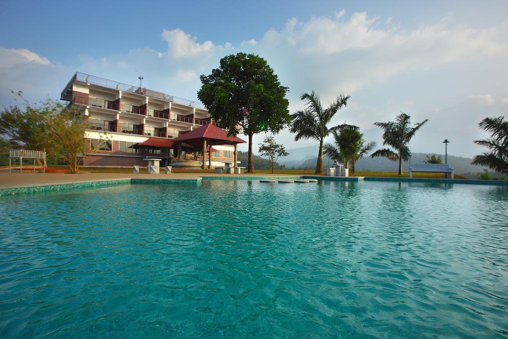 Arayal Resort-A Unit Of Sharoy Resort Tariyod Esterno foto