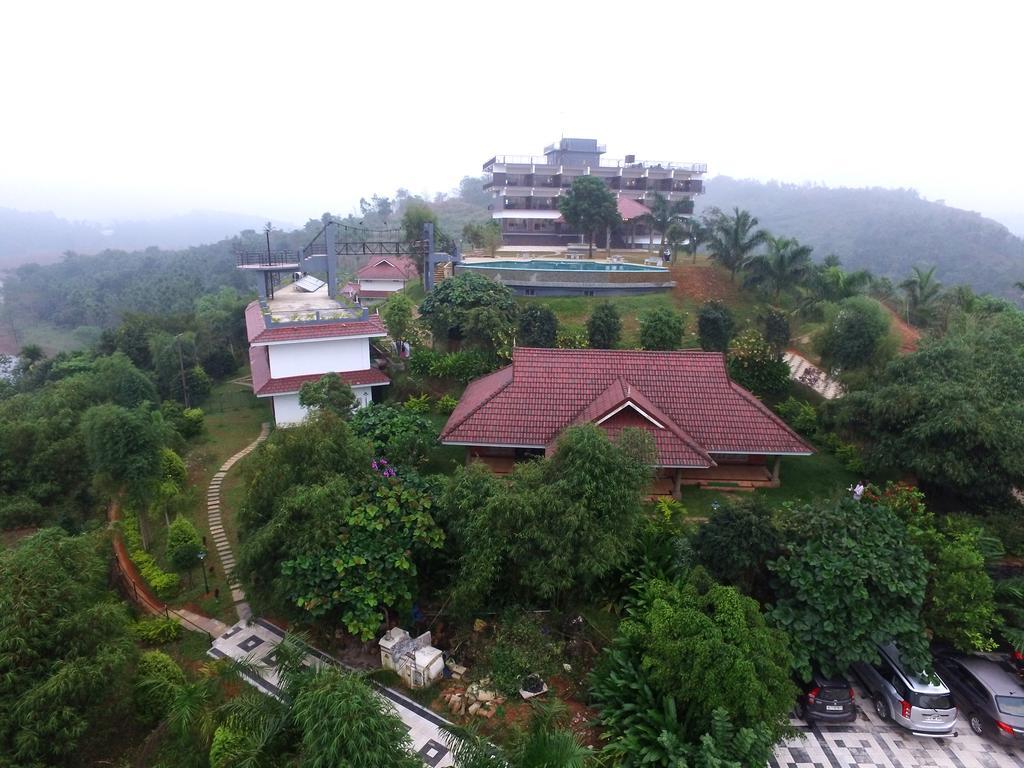Arayal Resort-A Unit Of Sharoy Resort Tariyod Esterno foto