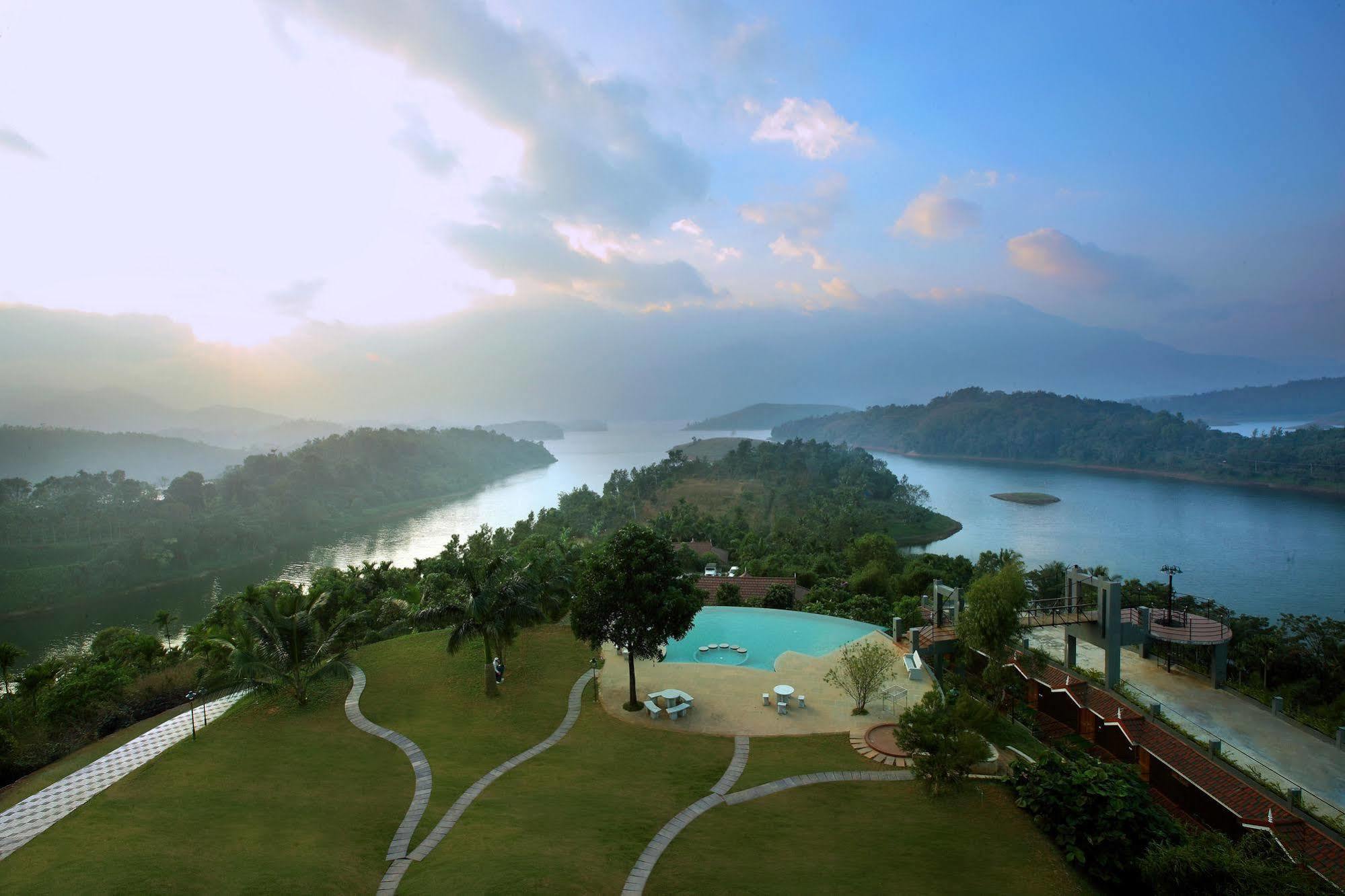 Arayal Resort-A Unit Of Sharoy Resort Tariyod Esterno foto