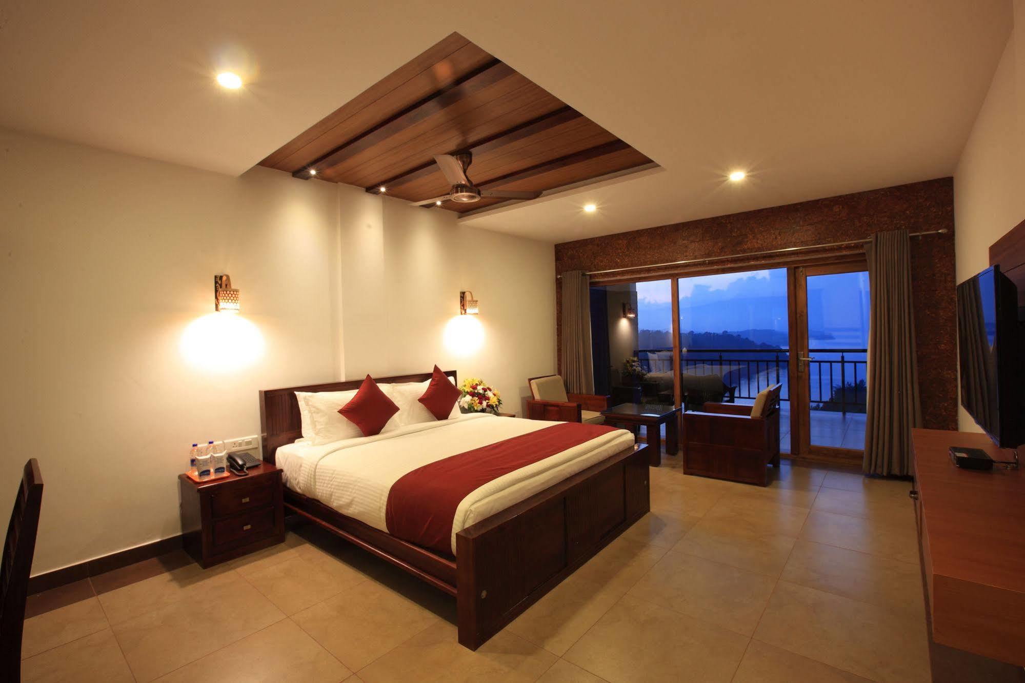Arayal Resort-A Unit Of Sharoy Resort Tariyod Esterno foto